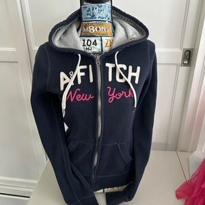 Abercrombie-fitch Women's Navy and Blue Hoodie